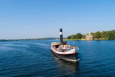 Potsdam: Originales Dampfschiff Gustav aus 1908. Kohlebefeuert, Schiffstour