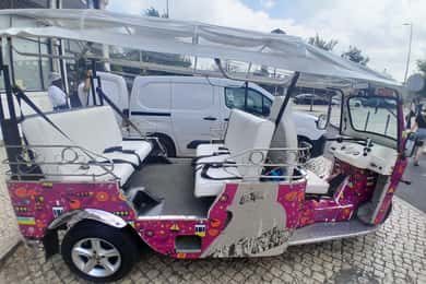 Lisboa: del casco antiguo a Belém con tour en tuk-tuk con guía en inglés