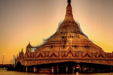 Mumbai: tour privato per le Grotte di Kanheri e la Pagoda d'Oro