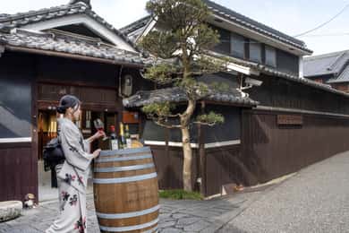 Wijnmakerijtour in Osaka met wijnproeverij en wandeling door de wijngaard