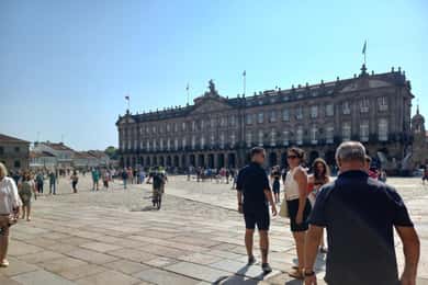 De Lisboa: Traslado privado para Santiago de Compostela
