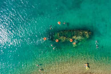 Split: Blå lagune, skibsvrag og Šolta-krydstogt med frokost