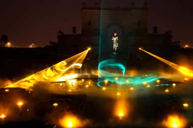 New Delhi: Akshardham Exhibition, Light & Water Show Tour