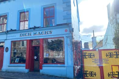 Dingle: Guided Pub Tour with Local Guide