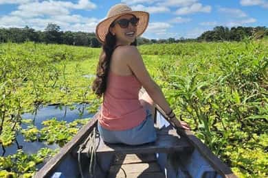 Leticia: Amazon Canoe Tour with Swimming Experience