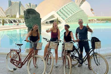 Valencia: Privétour door de stad op de fiets, E-bike&E-scooter