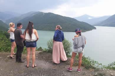 Une journée dans les montagnes du Caucase, Ananur, Gudauri, Kazbegi