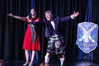 Edimburgo: Espetáculo Spirit of Scotland com jantar de 4 pratos