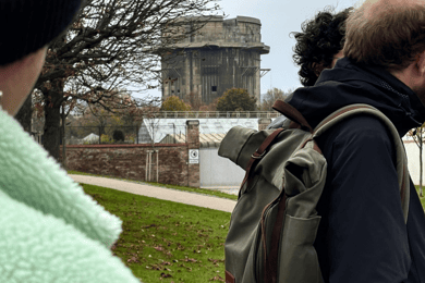 Wien: Ugly Vienna Guided Walking Tour