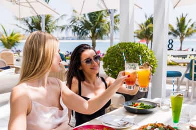 Dubai: The Palm Saturday Brunch cu mâncare și băuturi nelimitate