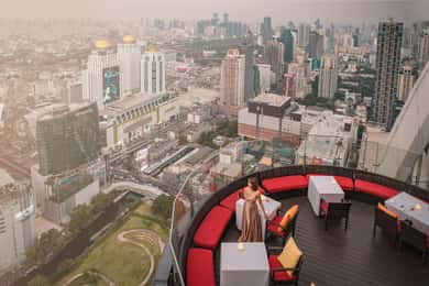 Bangkok: Ristorante Red Sky 55° piano