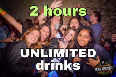 Praha: Clock Tower Bar Crawl med drinker og shots
