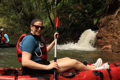 La Fortuna: Kajakpaddling på Peñas Blancas-floden