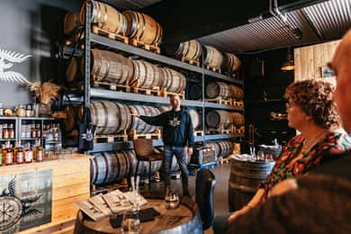 Reikiavik: Visita guiada a la Destilería Eimverk con degustación