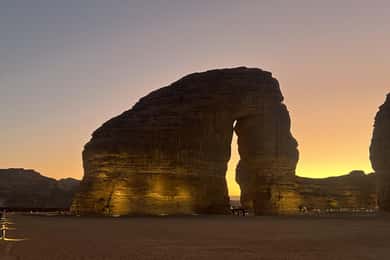 Al-Ula: Old Town, Hegra, and Elephant Rock Day Tour