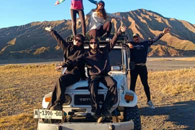SHARED Bromo Jeep Tour include tickets From MALANG