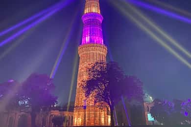 New Delhi: Qutub Minar Light & Sound Show Tour