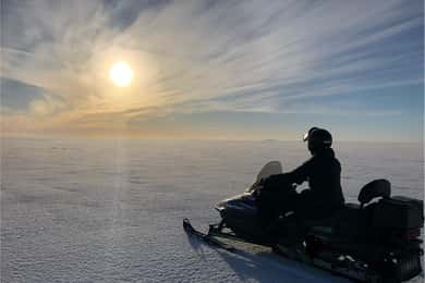 Kemi/Oulu: Frozen Signature Snowmobile Tour (Private)