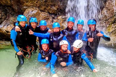100 % NASSES ERLEBNIS 3-stündige Canyoning-Tour für Anfänger