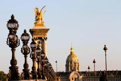 Paris VIP: Landmarks & Sightseeing Chauffeur Driven Tour 3hr