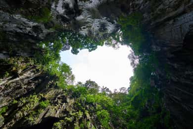 Kuala Lumpur Adventure:Kanching Falls, Ramayana & Batu Caves