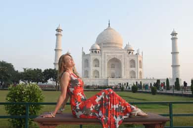 From Jaipur: Private Taj Mahal & Agra Day Trip with 5* Lunch