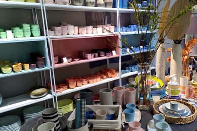 東洋の街タオディエンで在住日本人イチオシのお店を歩いて巡る買物ツアー（マッサージ付）ホテル送迎／昼食付き／日本語ガイド／