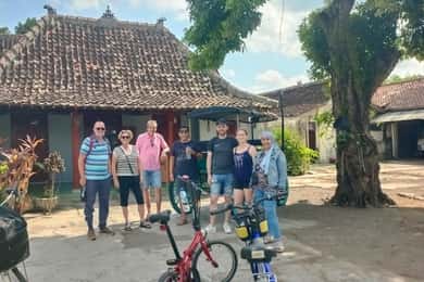 Yogyakarta : Borobudur temple + cycling