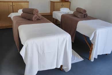 Akrotiri Masaje en pareja con aromaterapia