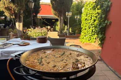 Granada: Jantar com Paella num Terraço do Albayzín e Flamenco ao Vivo