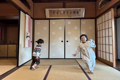 Nagoya: Create your own Kakejiku(Hanging scroll) at Temple