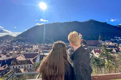 Brasov: Walking Tour of the Old Town & Photo Hotspots