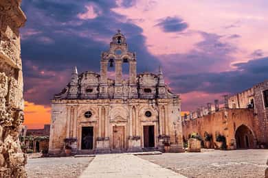 Souda Bay: Arkadi Monastery, Melidoni - Private Tour & Guide