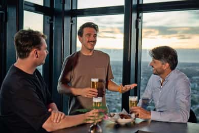 Rotterdam: Entrada a Celest con bebida y aperitivos a gran altura.