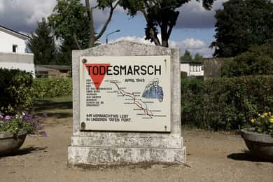 Berlin & Sachsenhausen: 5-stündige Tour "Drittes Reich" mit dem VW-Bus