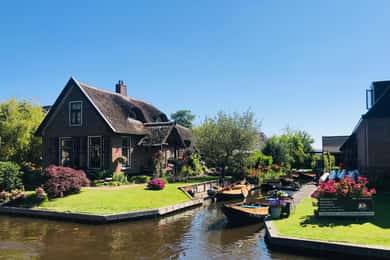 Amsterdam: Schans ja Giethoorn -päiväretki risteilyllä.