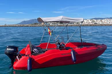 Marbella: Puerto Banús Alquiler de barcos sin necesidad de licencia