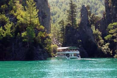 Alanya: Green Canyonin veneretki lounaalla ja hotellin nouto