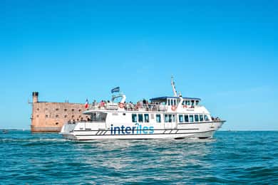 Ile d'Oléron - Boyardville : boat trip to Fort Boyard 1h00