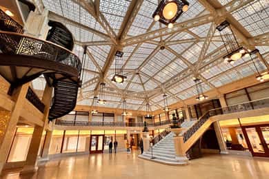 Chicago's Original Dazzling Architectural Interiors Tour