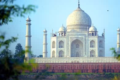 Da Mumbai: Tour del Taj Mahal e del Forte di Agra con volo in giornata