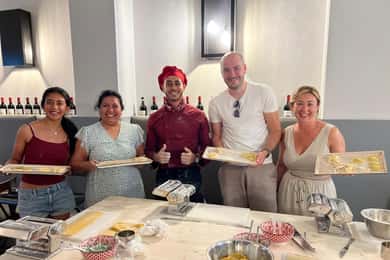 Clase de elaboración de pasta auténtica en Florencia con un chef local
