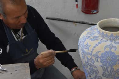 From Puebla: Private tour of talavera and visit to cholula