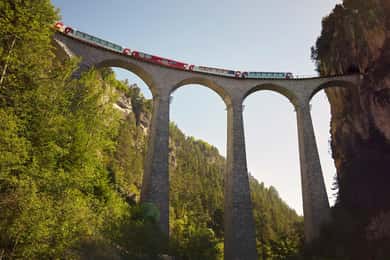 Glacier Express: Panoramastrecken zwischen St. Moritz & Zermatt