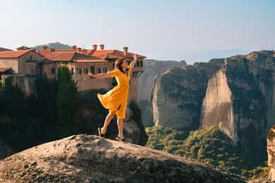 Mystical Meteora: Full-Day Adventure from Thessaloniki