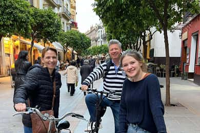 Sevilla: Flamenco Tour auf dem eBike mit Show