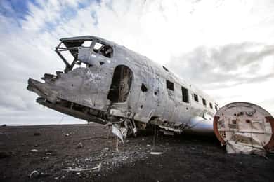 Island: Shuttle-service till flygplansvraket