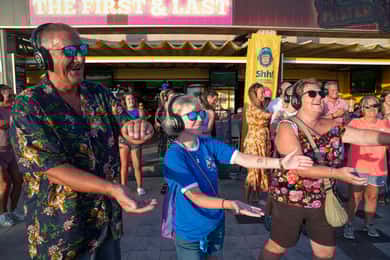 Tenerife: Silent Disco byvandring "Mustang Sally's"