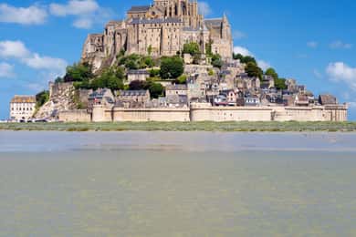 Bayeux to Mont Saint-Michel Shuttle with Abbey Tickets