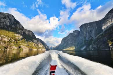 Stavanger: Fjord Cruise to Lysefjord and Pulpit Rock